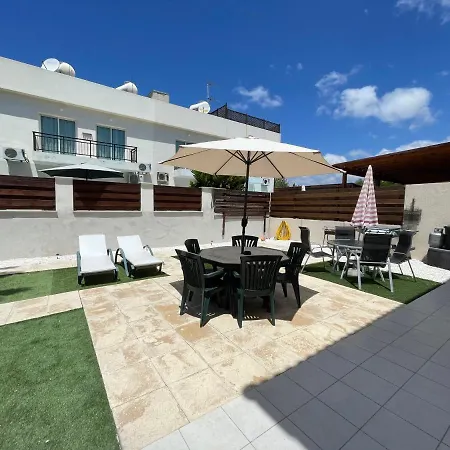 Holiday home Three Bedroom House *