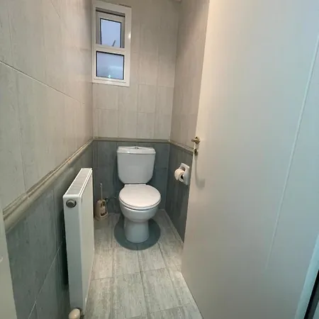 Dom wakacyjny Three Bedroom House *